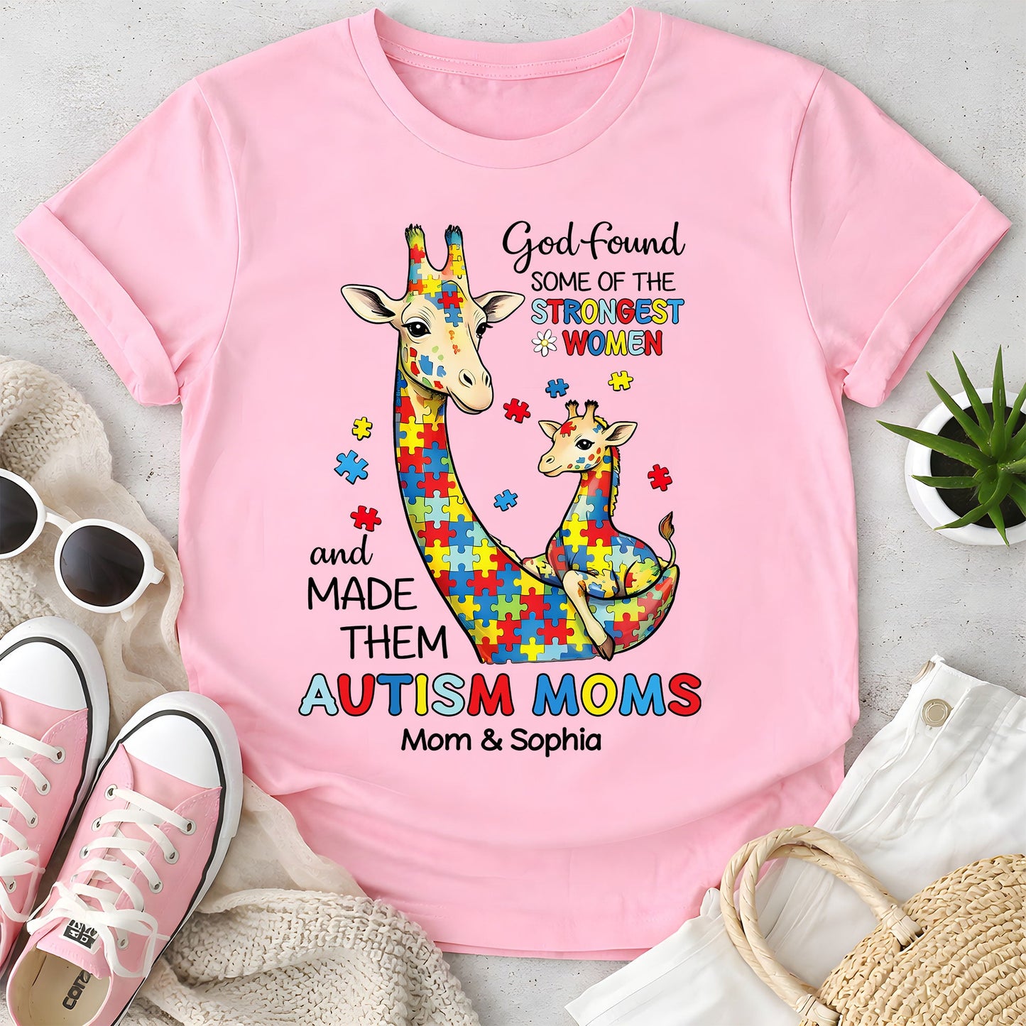 Custom Autism Giraffe Mom Shirt  THUU6250301