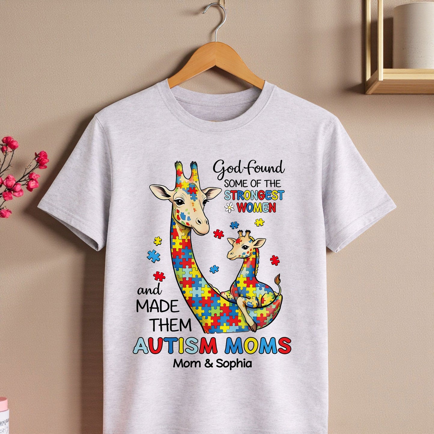 Custom Autism Giraffe Mom Shirt  THUU6250301
