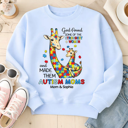 Custom Autism Giraffe Mom Shirt  THUU6250301