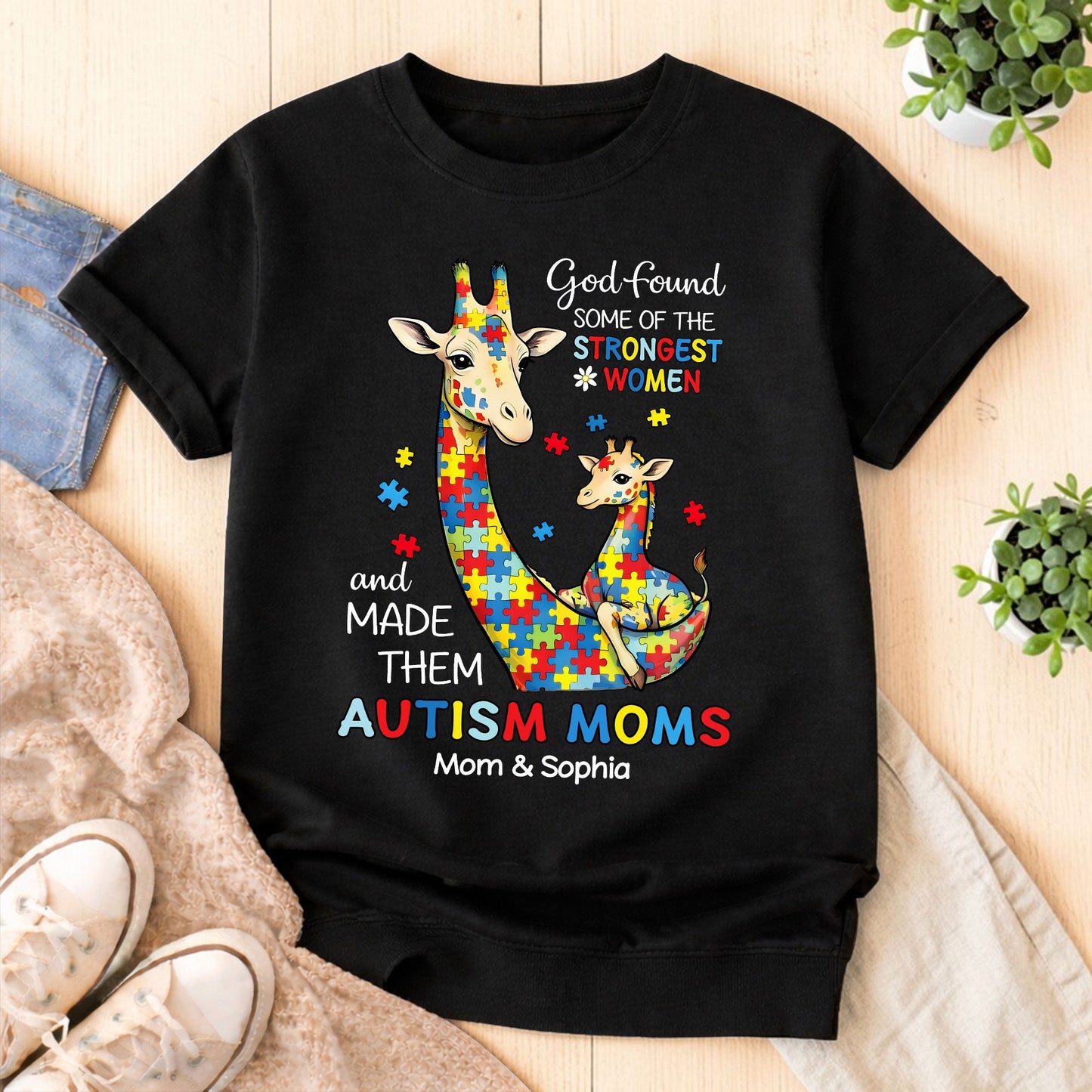 Custom Autism Giraffe Mom Shirt  THUU6250301