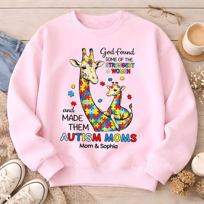 Custom Autism Giraffe Mom Shirt  THUU6250301